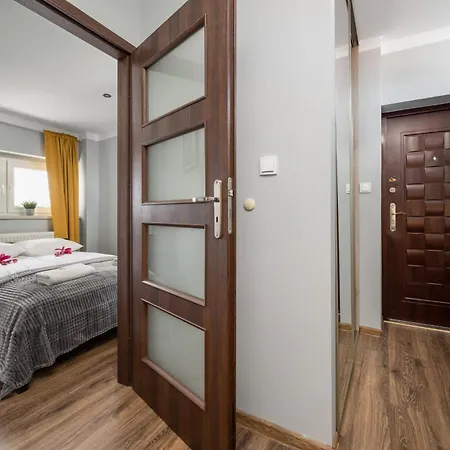 Διαμέρισμα Market Square Corner Kuznicza By Renters Βρότσλαβ