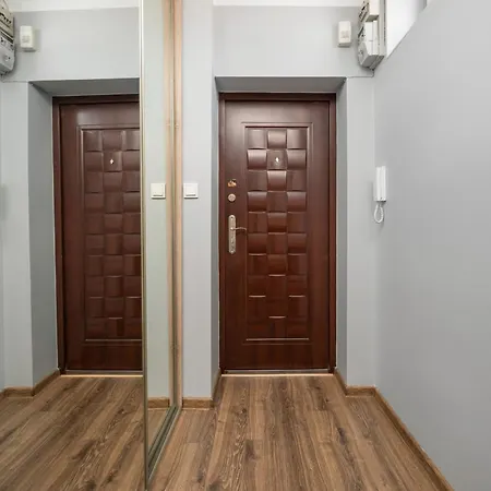 Market Square Corner Kuznicza By Renters Διαμέρισμα